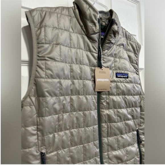 Patagonia Men's Medium Nano Puff Insulated Vest Seabird Grey NWT Puffer - Picture 2 of 8